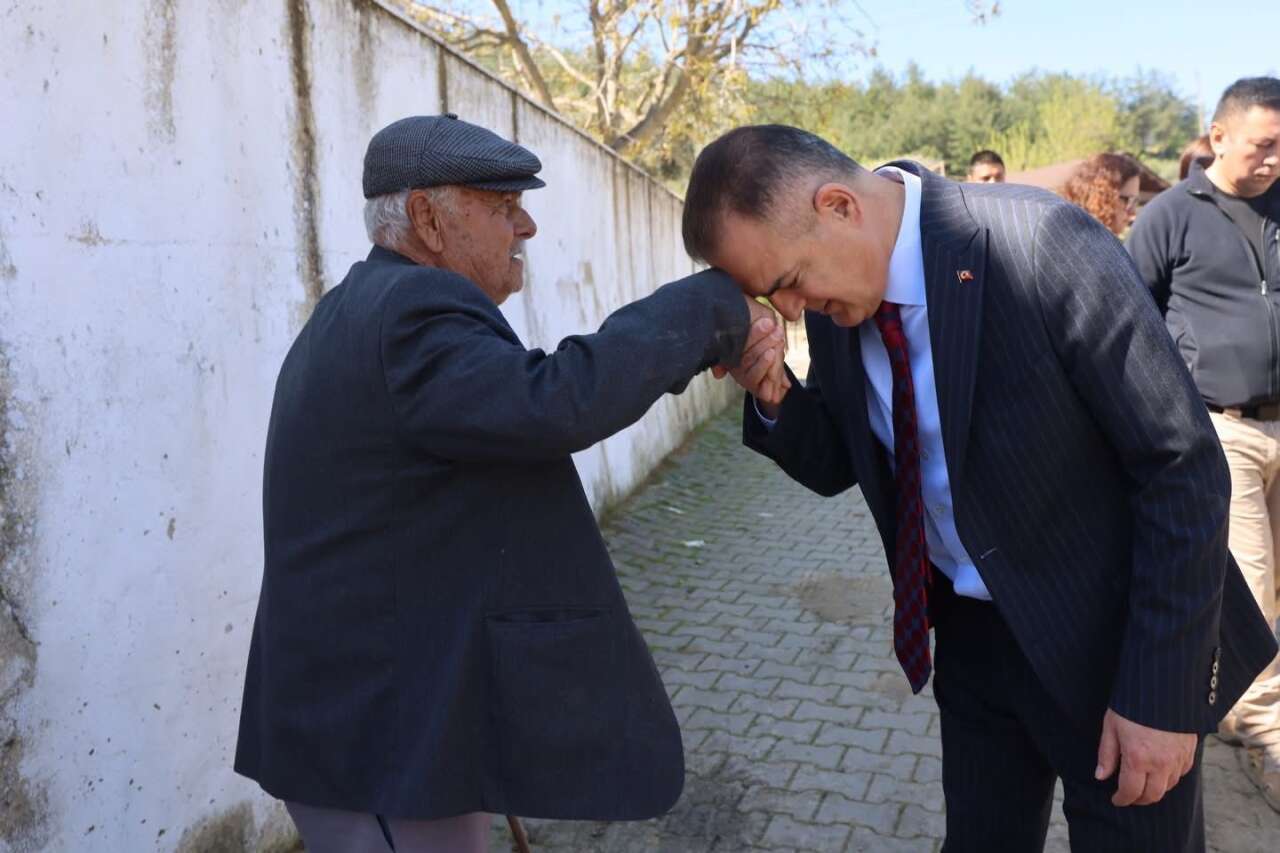 Vali Akbıyık İkizköy’de Talepleri Yerinde Dinledi 5